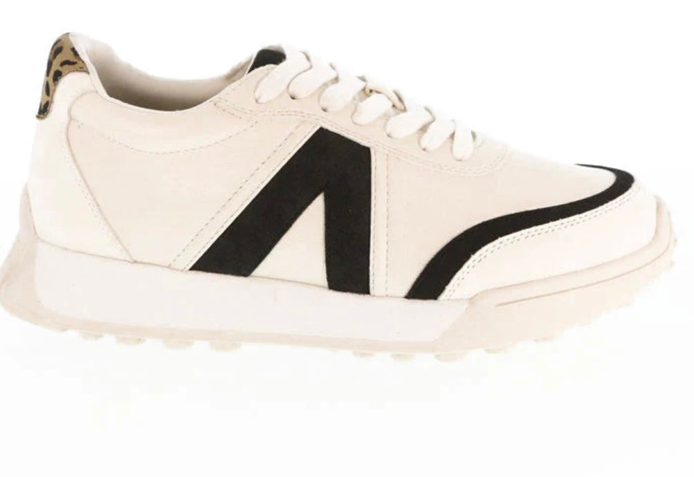 MIA Cream/Black Shoe